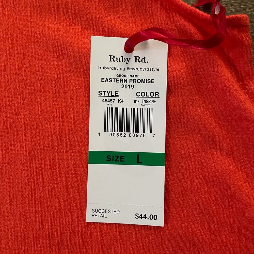 Ruby Rd. Cute Sleeveless Orange Shell With Brass … - image 5